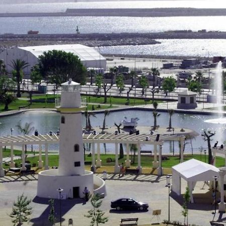 Reyna Apartamentos Malaga Luaran gambar