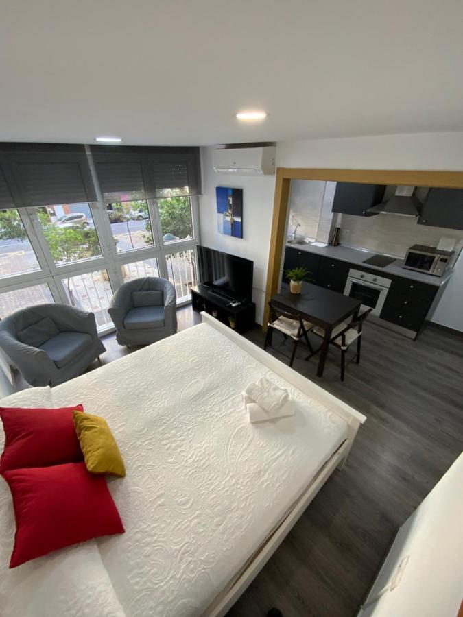 Reyna Apartamentos Malaga Luaran gambar