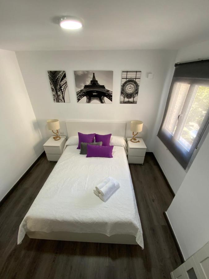 Reyna Apartamentos Malaga Luaran gambar