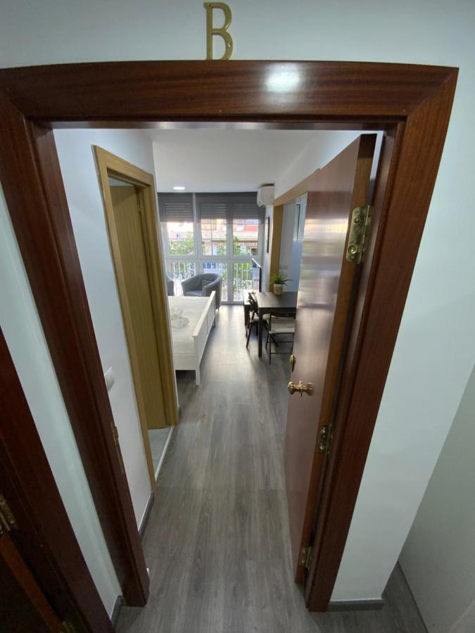 Reyna Apartamentos Malaga Luaran gambar