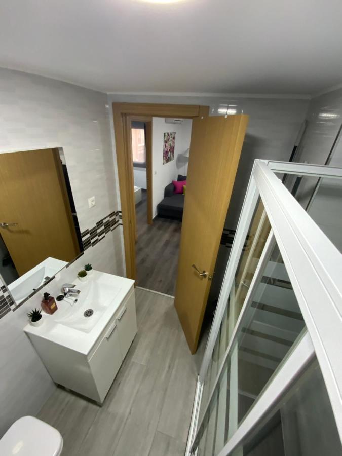 Reyna Apartamentos Malaga Luaran gambar