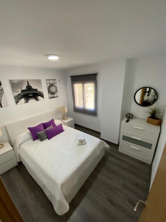 Reyna Apartamentos Malaga Luaran gambar
